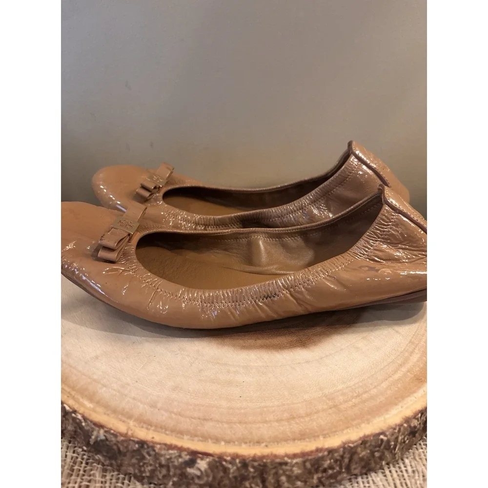 Tory Burch Eddie Bow Patent Ballet Flats Size 10.5‎ Royal Tan.